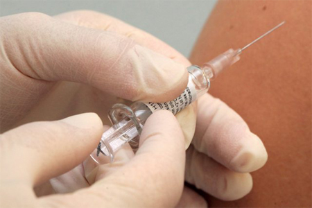 You are currently viewing Άρχισαν οι δοκιμές σε ανθρώπους εμβολίου κατά του καρκίνου του δέρματος